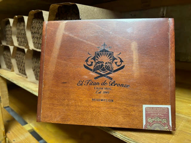 El Titan de Bronze Redemption — Miami-Made, Box of 10